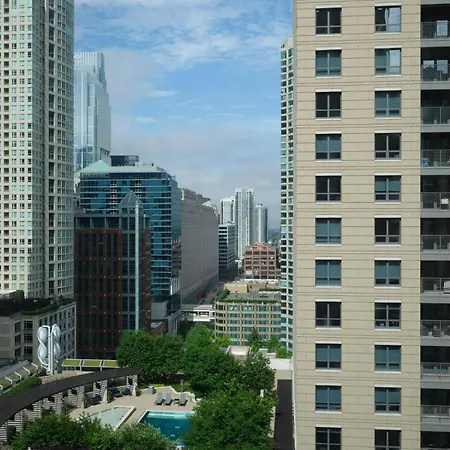 Residence Inn Chicago Downtown/River North