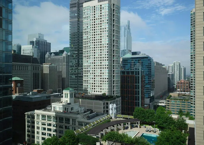 By Marriott Downtown/river North Hotel