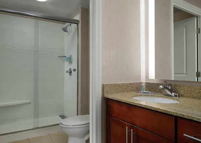 By Marriott Downtown/river North 3* Chicago