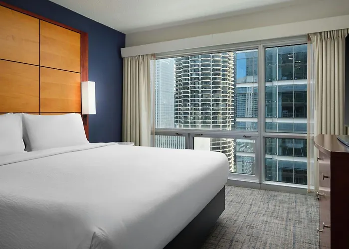 By Marriott Downtown/river North Hotel Chicago