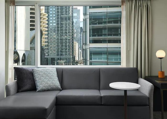 By Marriott Downtown/river North Hotel