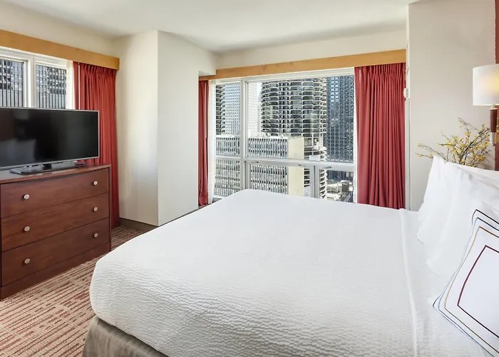 By Marriott Downtown/river North Hotel