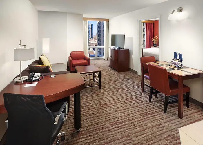 By Marriott Downtown/river North