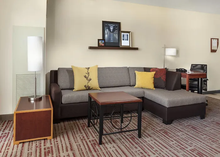 By Marriott Downtown/river North Chicago