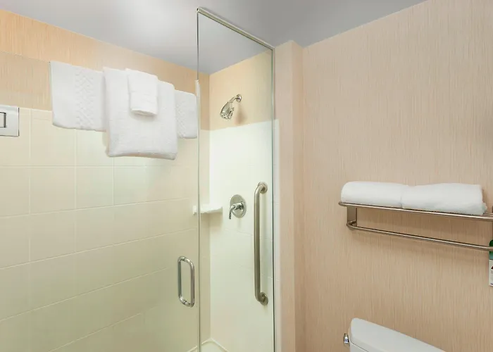 By Marriott Downtown/river North 3*
