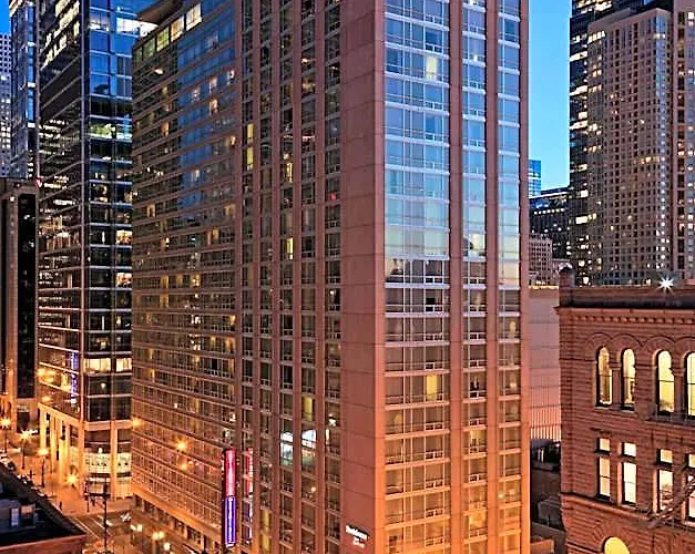 By Marriott Downtown/river North 3* Chicago
