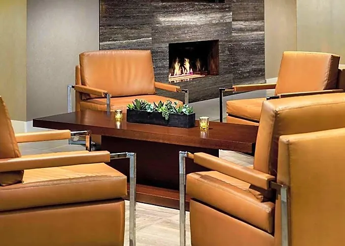 By Marriott Downtown/river North Hotel 3*