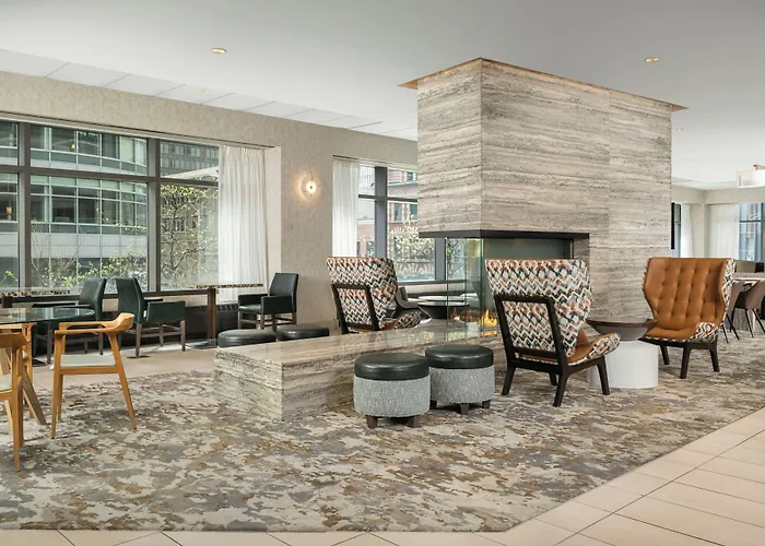 By Marriott Downtown/river North Hotel 3*