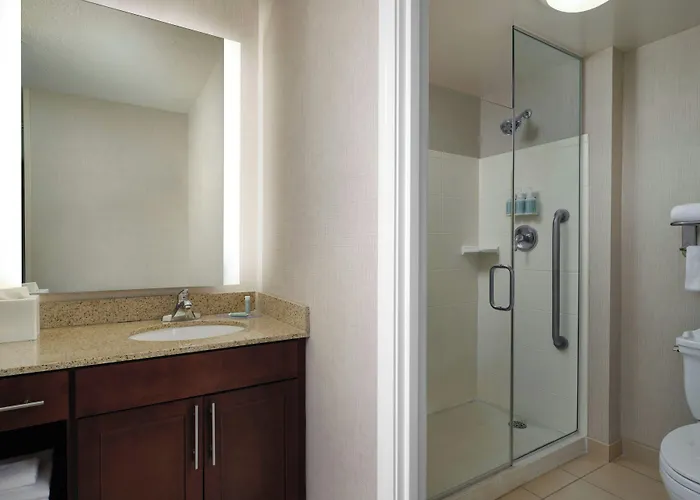 By Marriott Downtown/river North 3* Chicago