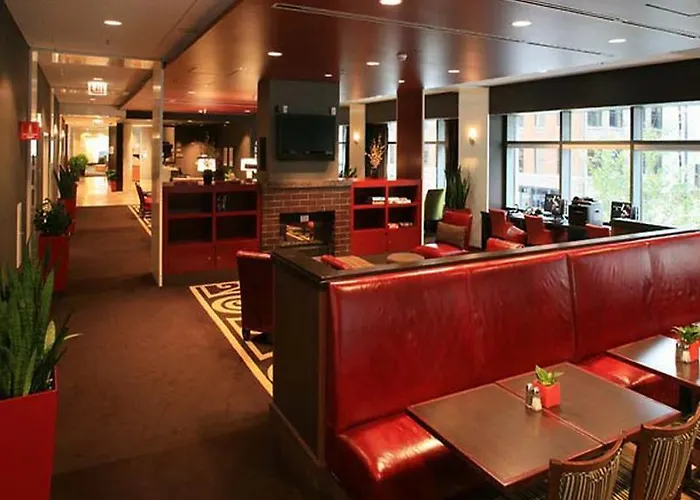 By Marriott Downtown/river North 3* Chicago