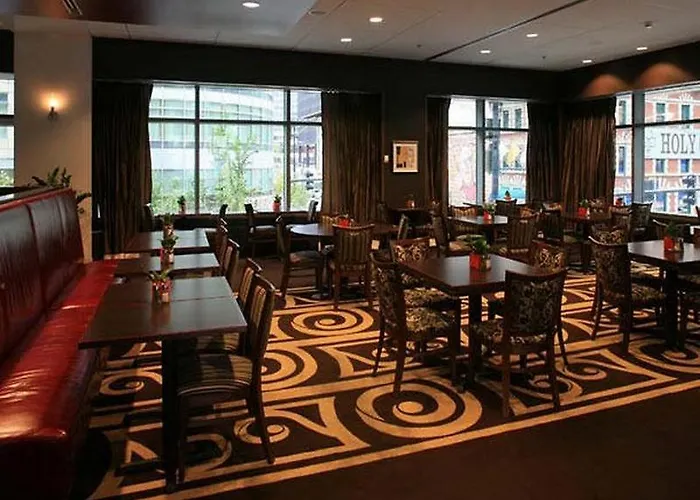 By Marriott Downtown/river North Hotel Chicago
