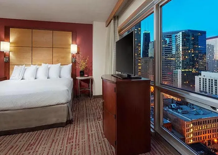 By Marriott Downtown/river North Hotel 3*