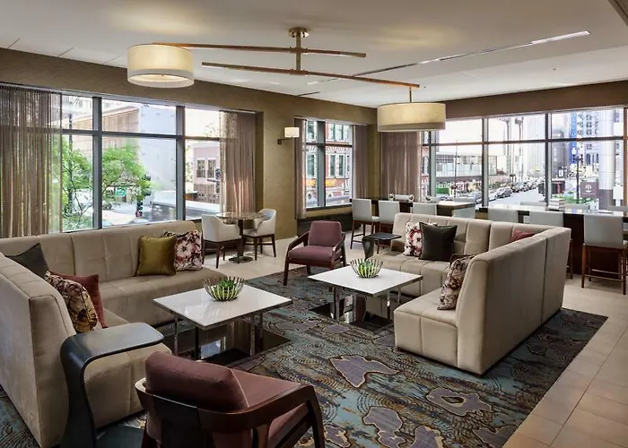 By Marriott Downtown/river North Chicago